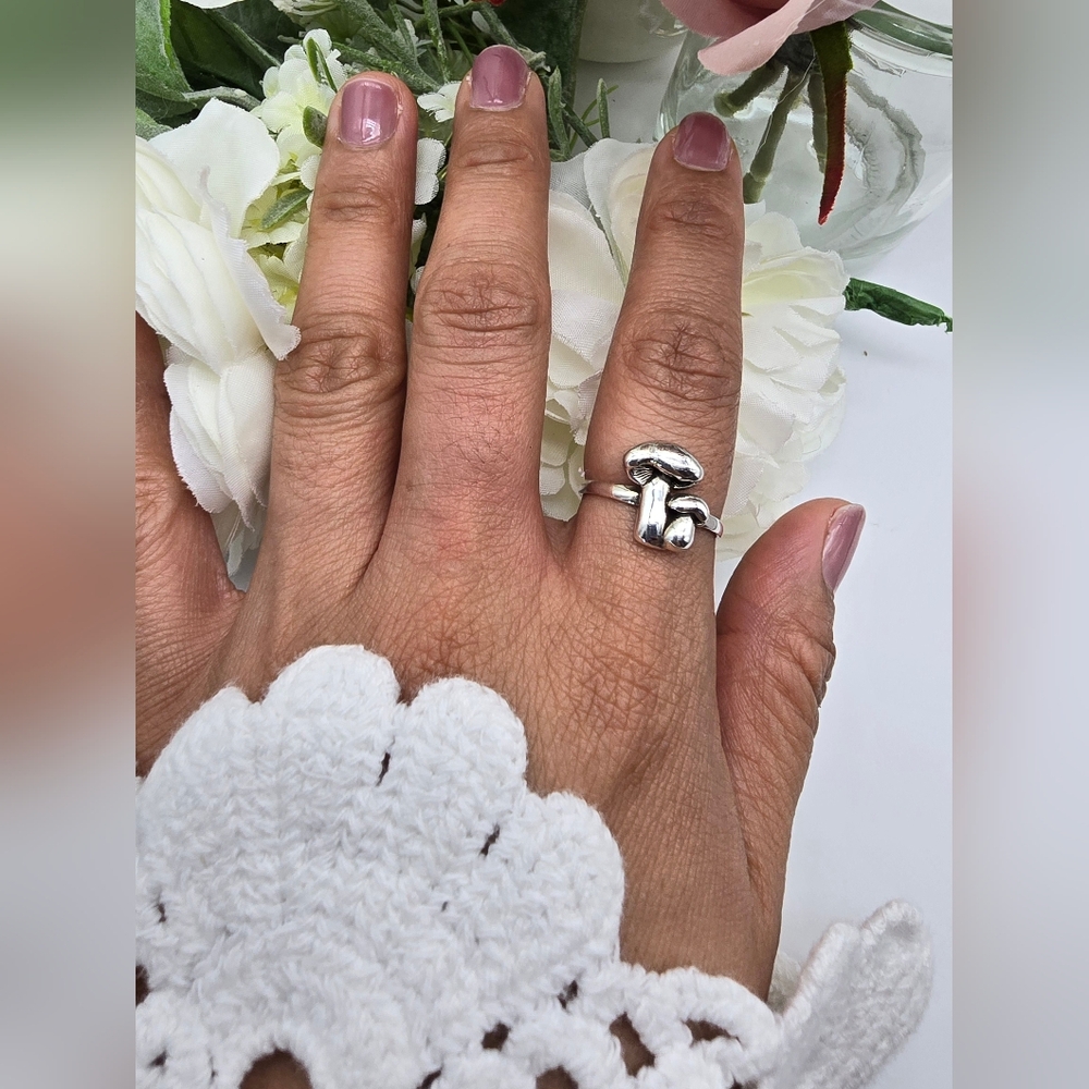 🥰 NAMEKO STERLING SILVER RING - Picture 2 of 6
